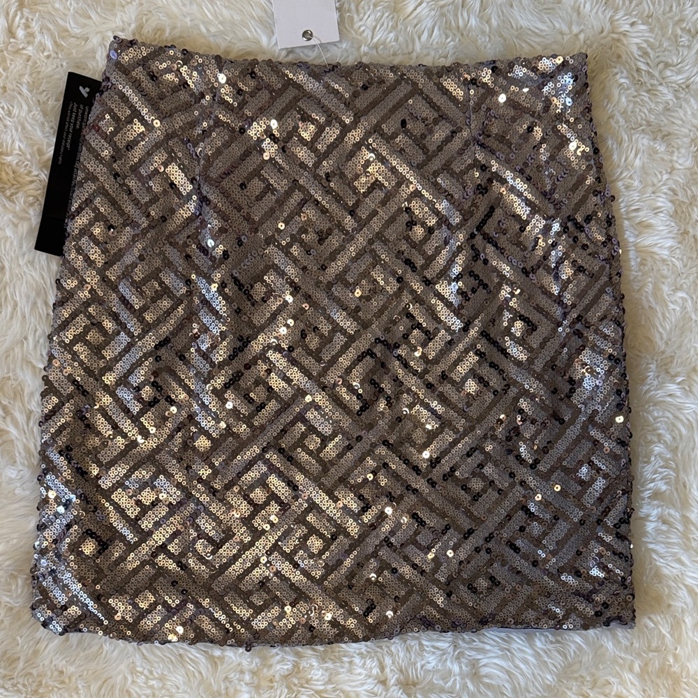 WYLDR Sequin Geometric Pattern Skirt